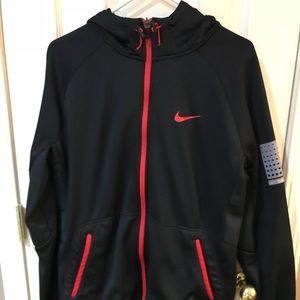 Nike Therma-Fit Black and Red Hoodie Sz Medium 👻